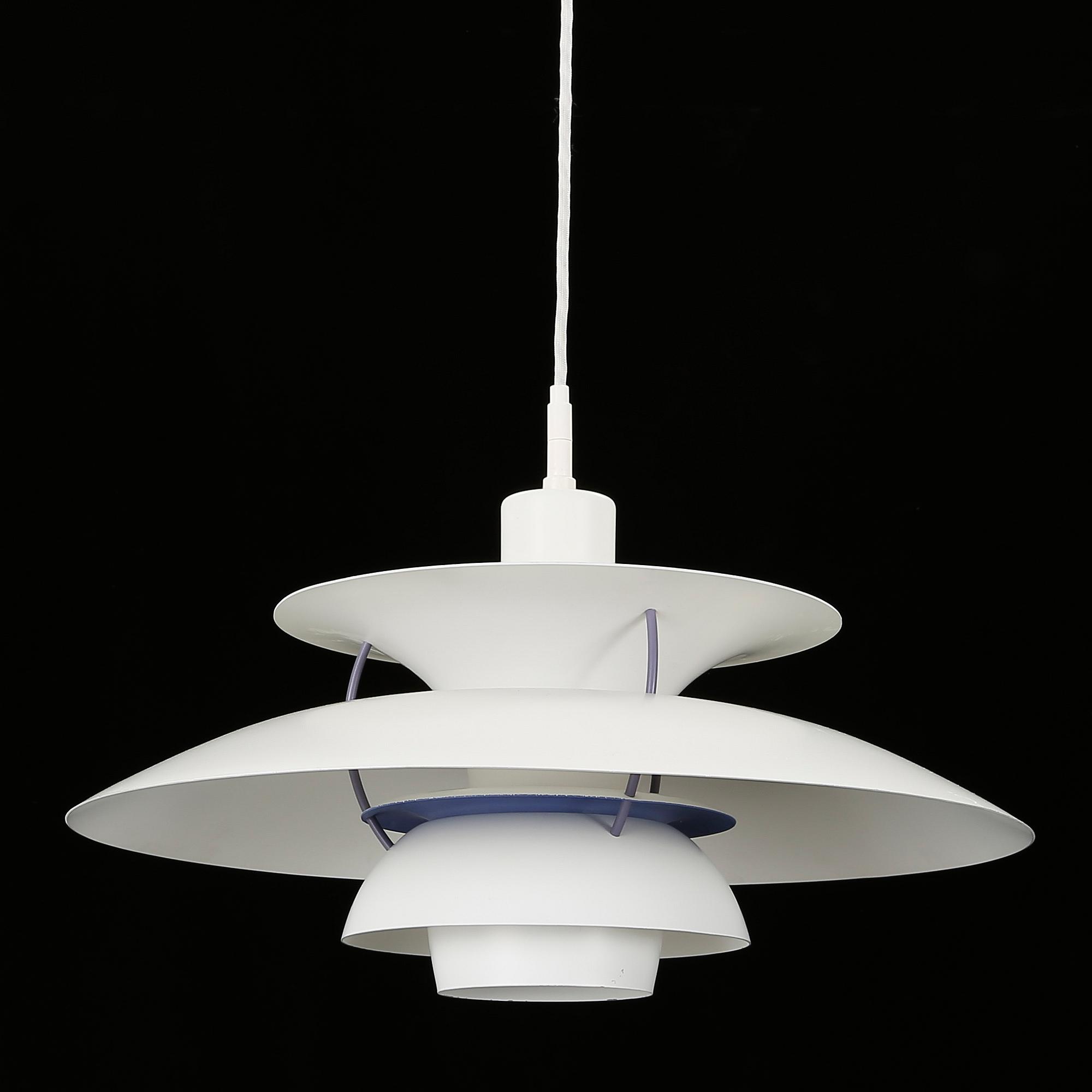 TAKLAMPA, "PH-lampa", Poul Henningsen, Louis Poulsen, 1900-talets fjärde kvartal. Höjd ca 27 cm.