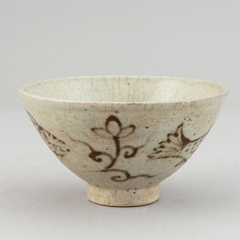 A Korean bowl, Joeson, 18th Century.