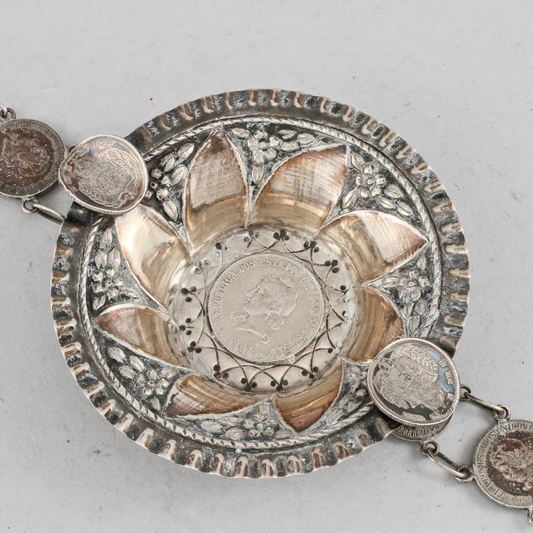 ASKFAT, silver, Brasilien, 1900-talets mitt, total vikt 205 g.