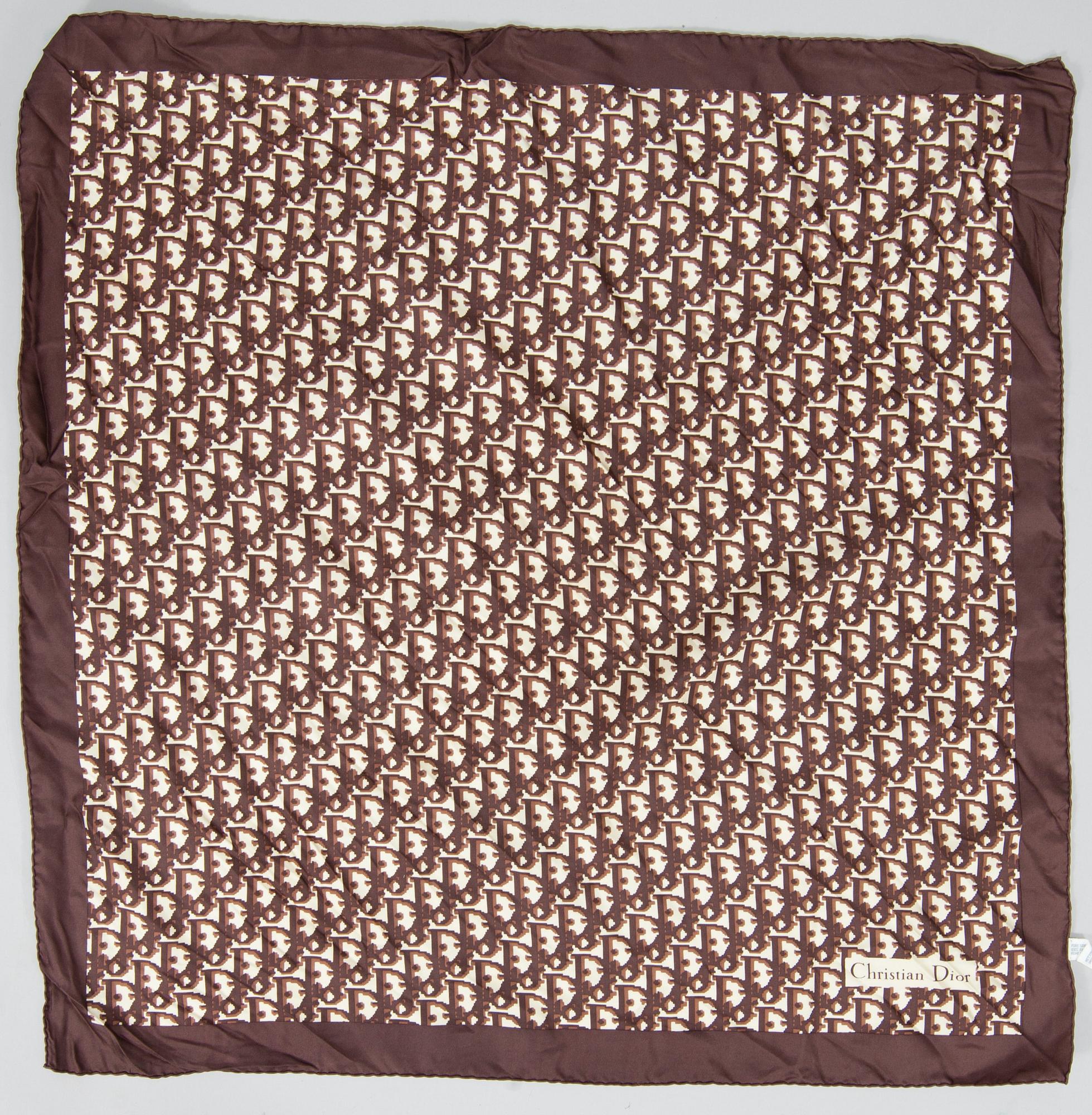 SCARF, Christian Dior.