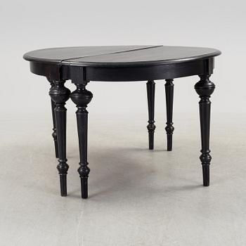 A 19th century dining table.