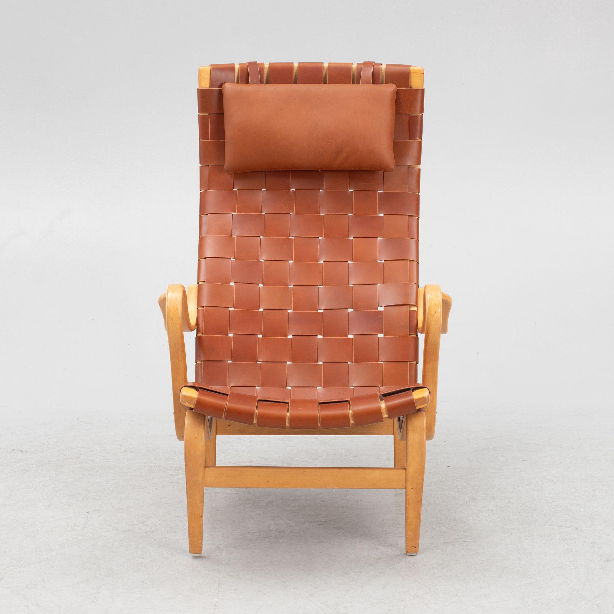 Bruno Mathsson, fåtölj, "Pernilla", Firma Karl Mathsson, 1972.