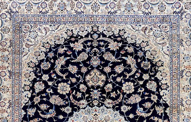 MATTA, Nain, part silk , s.k 9 LAA ,  430 x 300 cm.