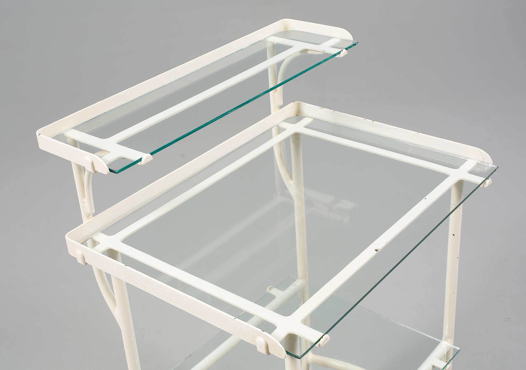 LÄKARVAGN, omkring 1900-talets första kvartal.