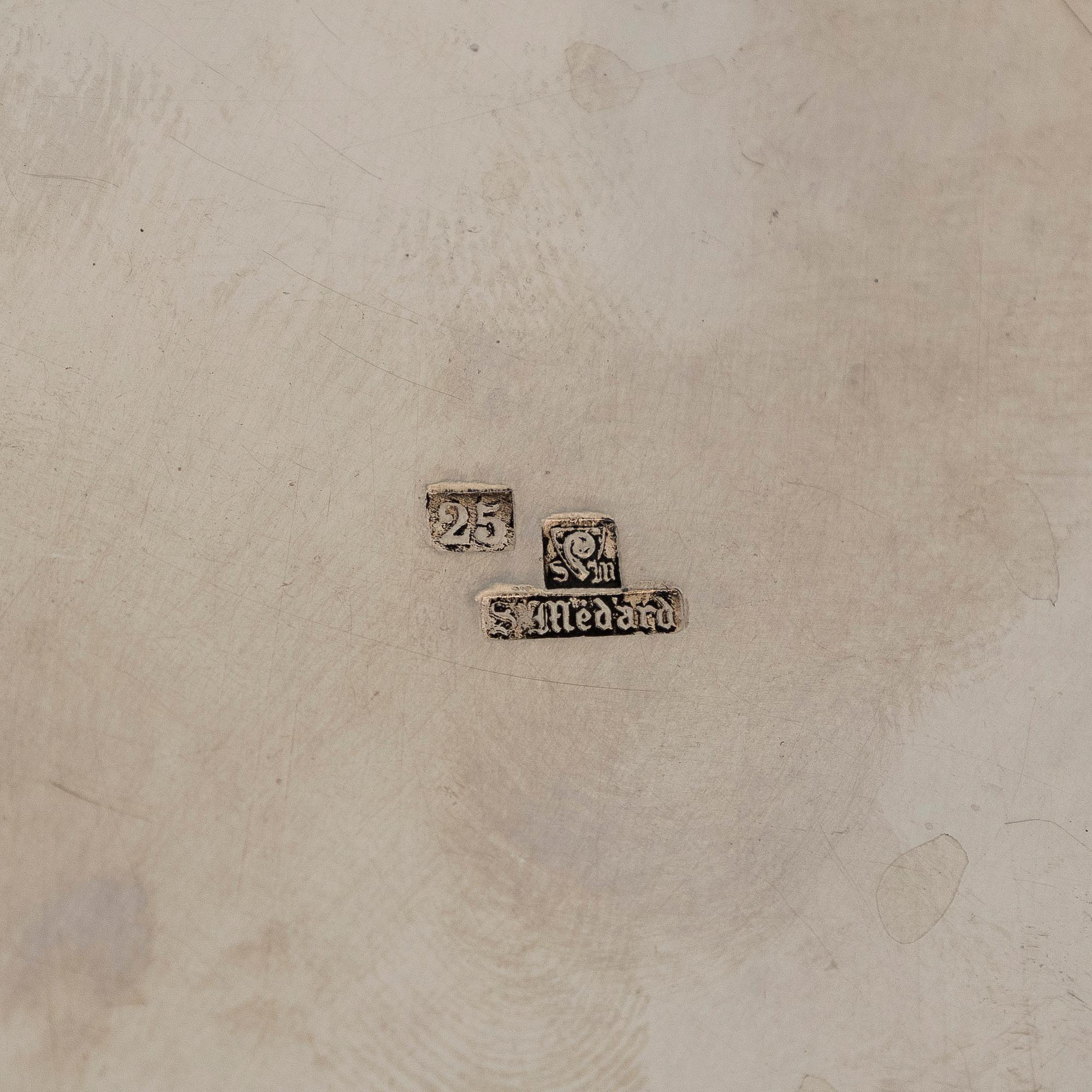 A champagne cooler, St Médard, France, first half of the 20th century.