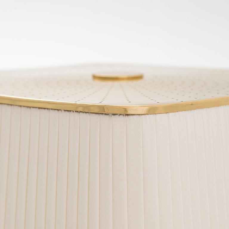 Paavo Tynell, A mid 20th century '5066' desk lamp for Taito Oy, Finland.