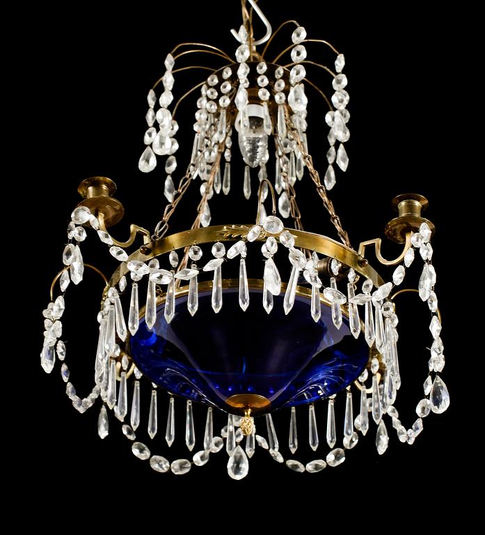 LJUSKRONA, gustaviansk stil, 1900-talets första hälft.  Höjd ca 55 cm.