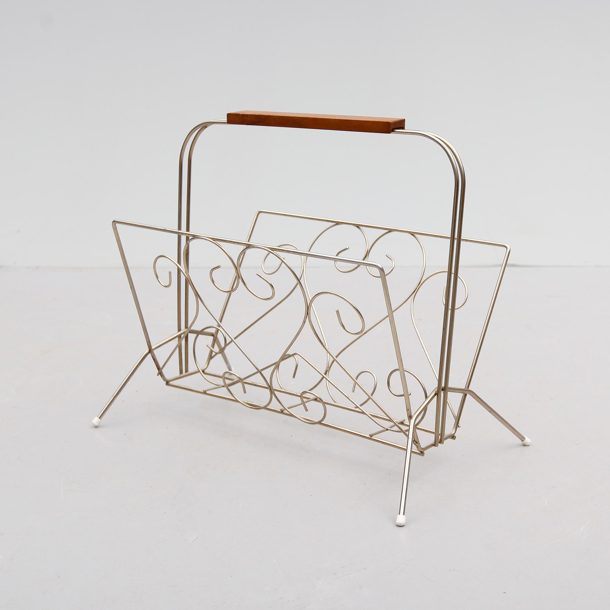 SERVERINGSVAGN OCH TIDSKRIFTSTÄLL, mässing, 1950-/60-tal.