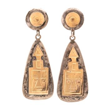 A pair of 18K gold and 925 silver earrings Old Cuzco pre-Columbian style, Peru.