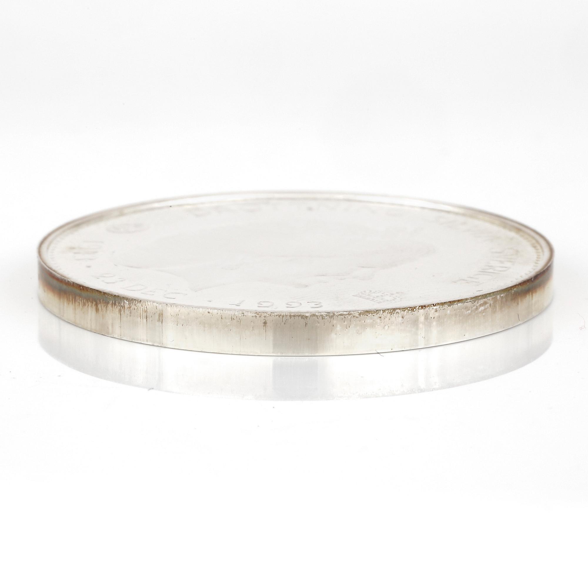 MYNT, 2 st, guld respektive silver, Drottning Silvia minnesmynt 1993.