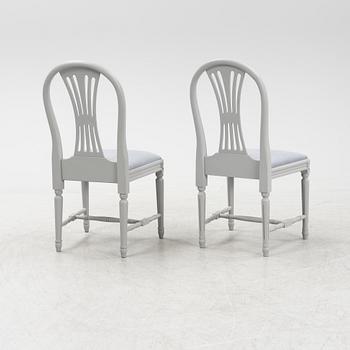 Matgrupp, 11 delar samt två illäggsskivor, gustaviansk stil, sent 1900-tal.