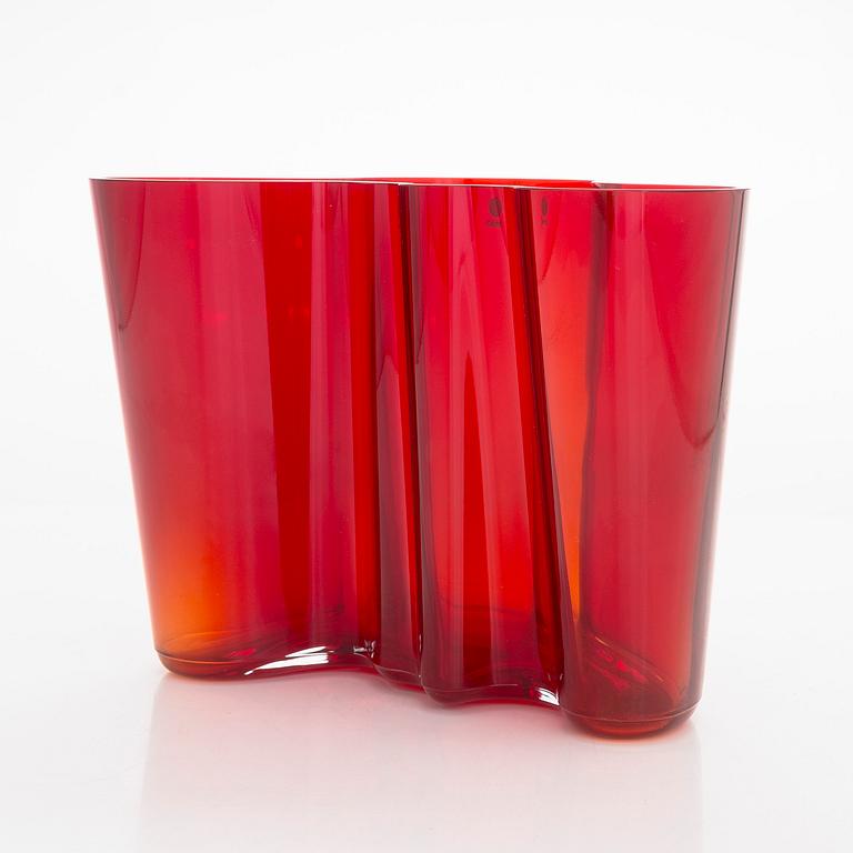 Alvar Aalto, vas, glas, modell 3030, signerad Alvar Aalto Iittala.