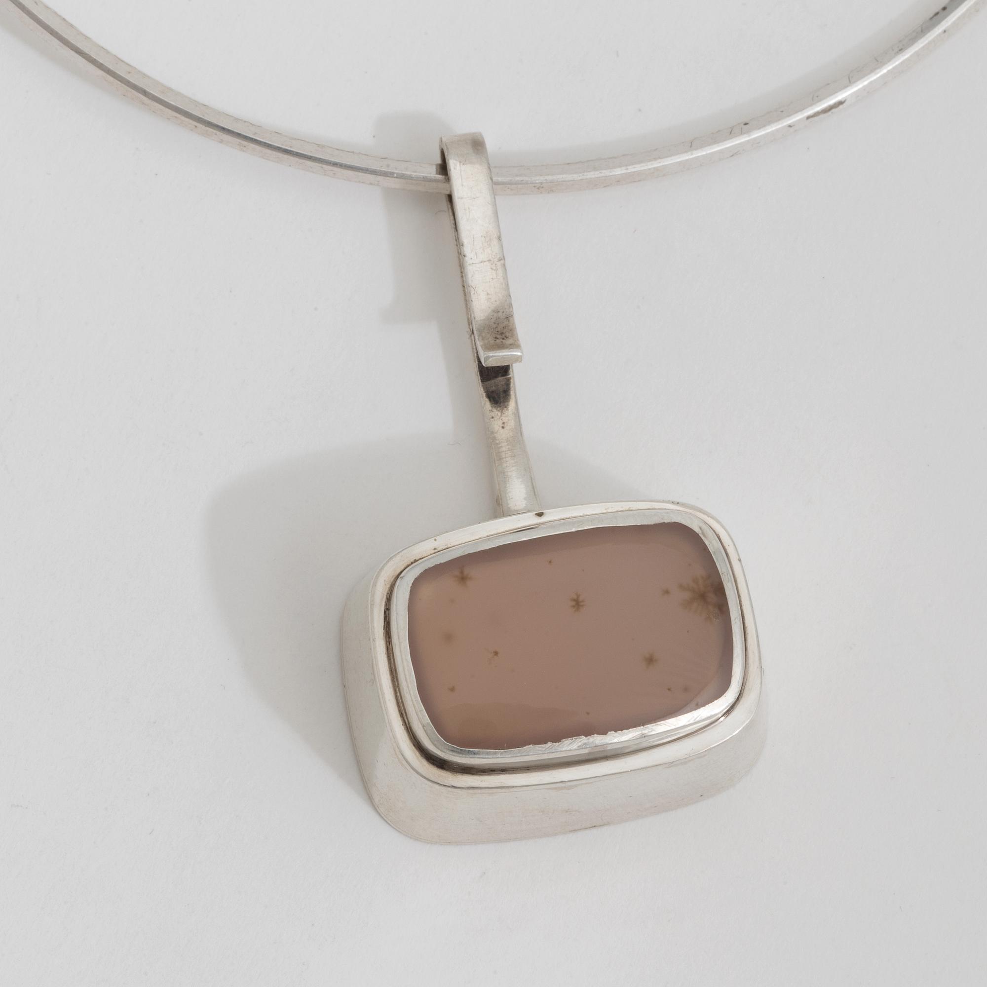 A moss agate necklace by Liljedahl, Stockholm, 1960.