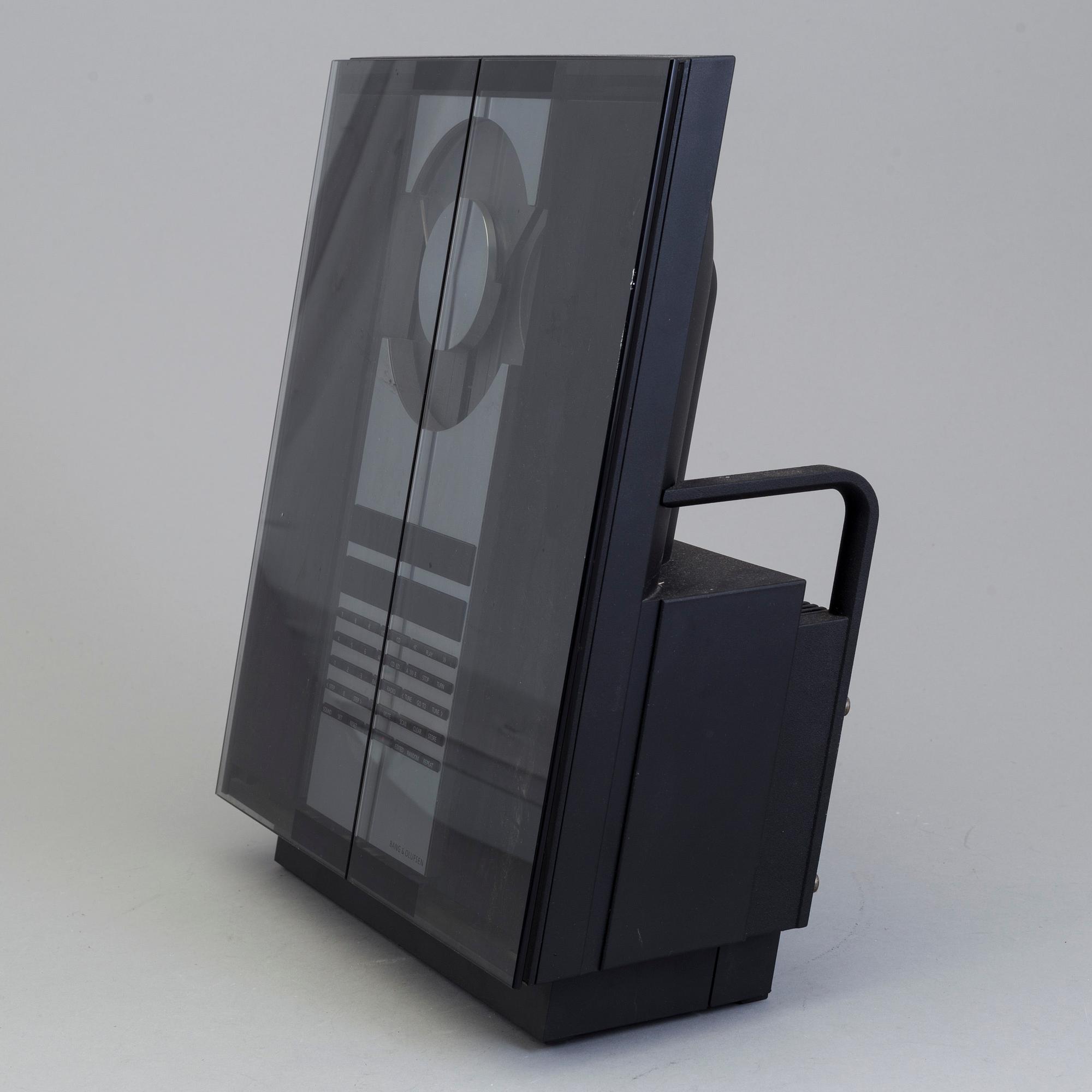 STEREO med tillbehör, "Beocenter 2300", design David Lewis, Bang & Olufsen, Danmark, tillverkad mellan 1991-2000.