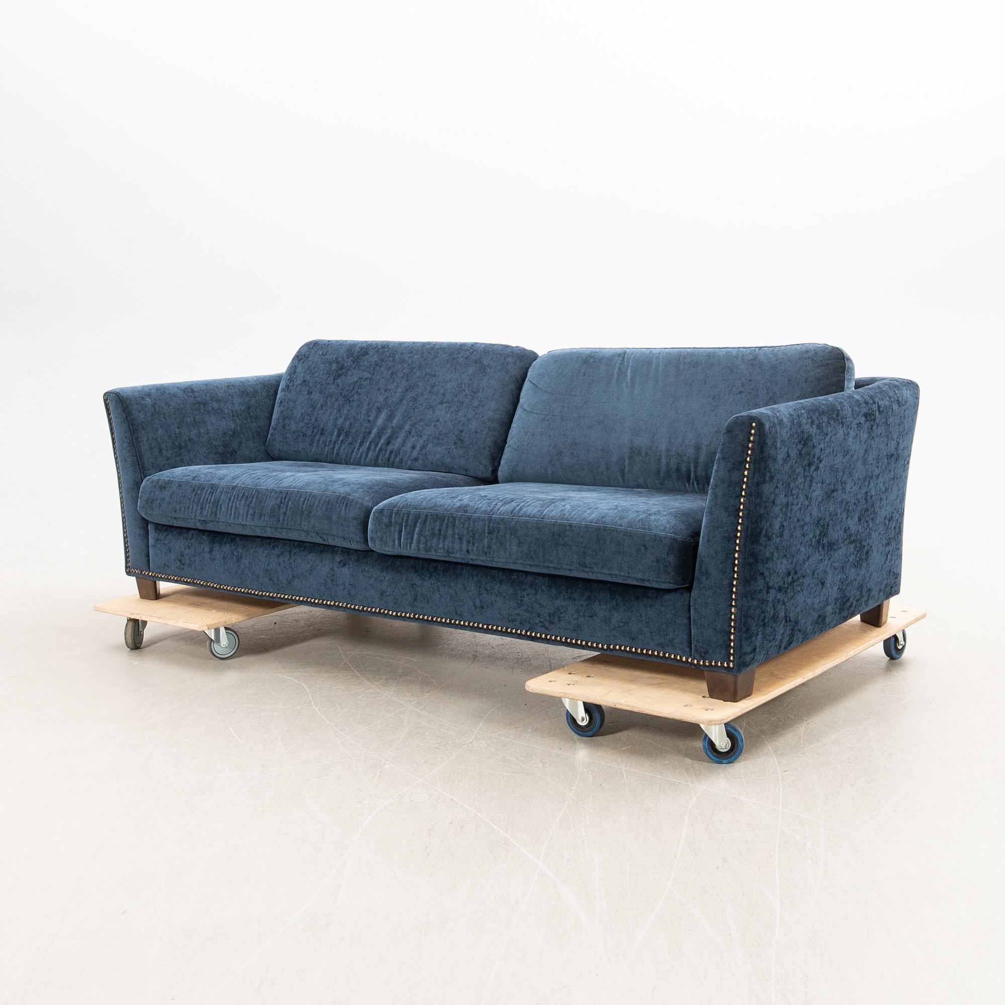 Soffa  Vilmers modern tillverkning.