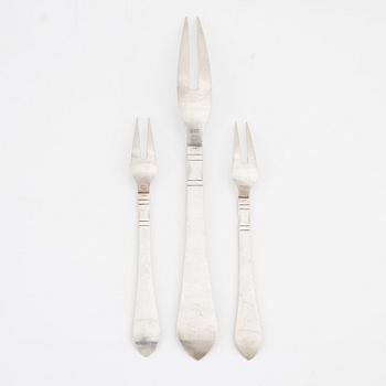 Georg Jensen, serveringsgafflar, 3 st, silver, modell 'Antik' / 'Continental'.