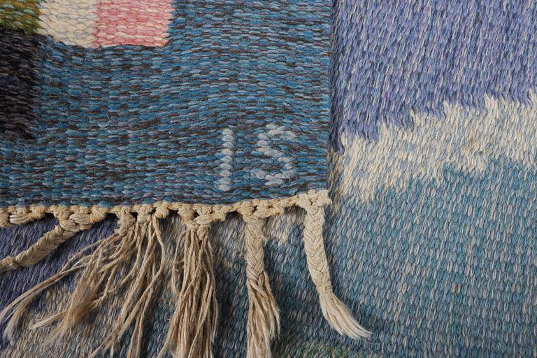 Ingegerd Silow, a flat weave carpet, Sweden, signed IS, c. 230 x 168 cm.