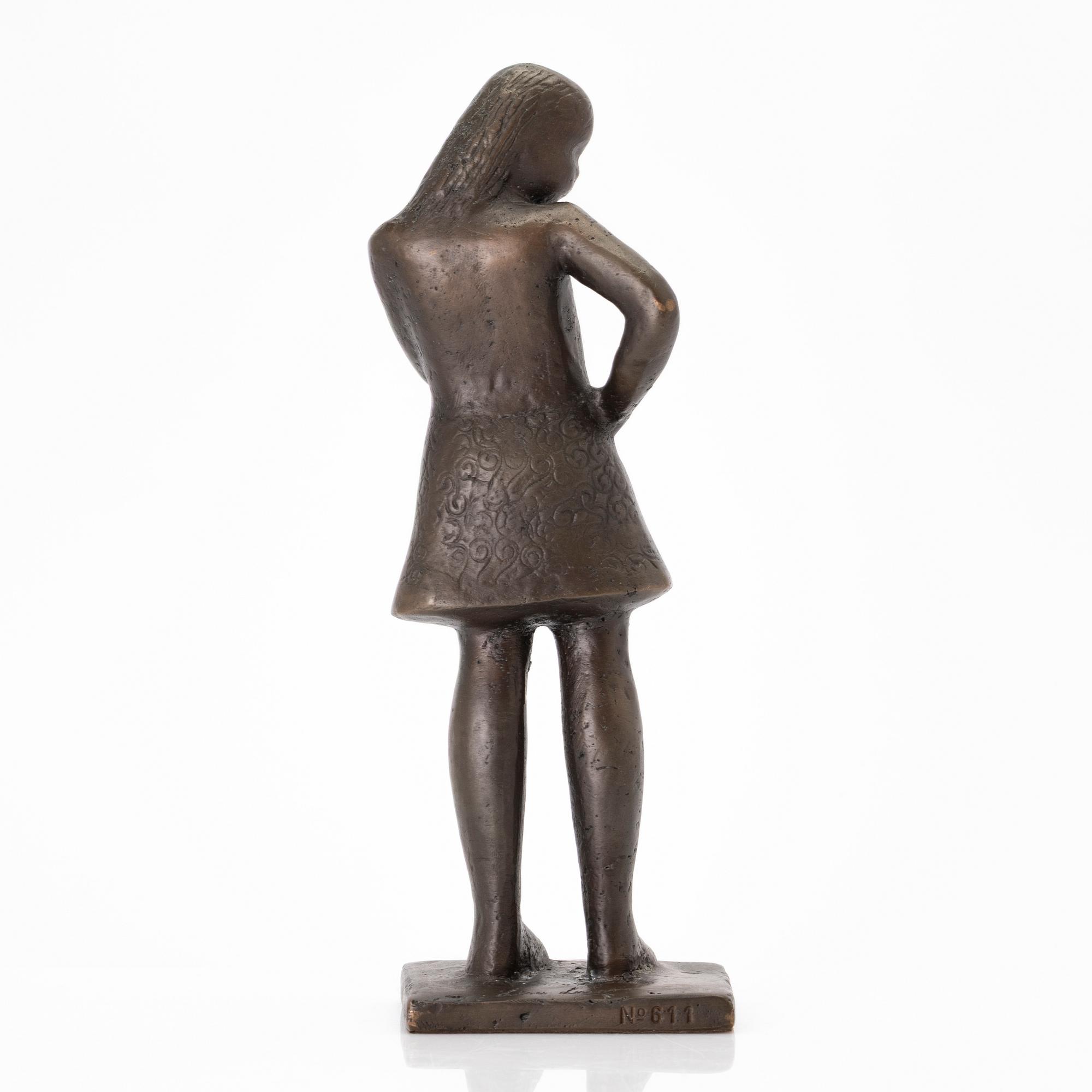 Lisa Larson, skulptur "Tonårsflickan", brons, Scandia Present, ca 1978, nr 611.