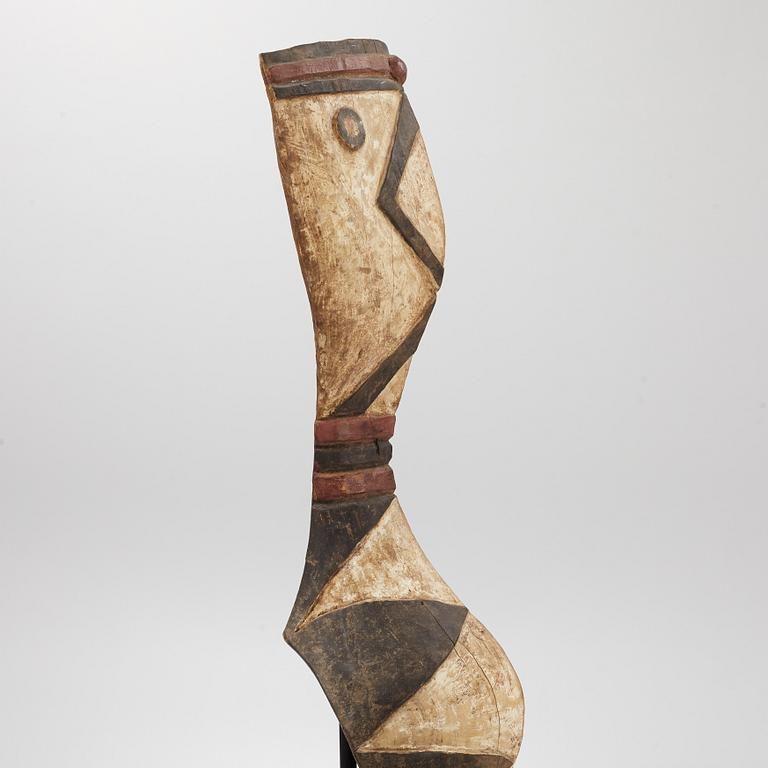 A sculpture, "a-Mantsho-ña-Tshol", reportedly from Baga, Senegal, from the second half of the 20:th century.