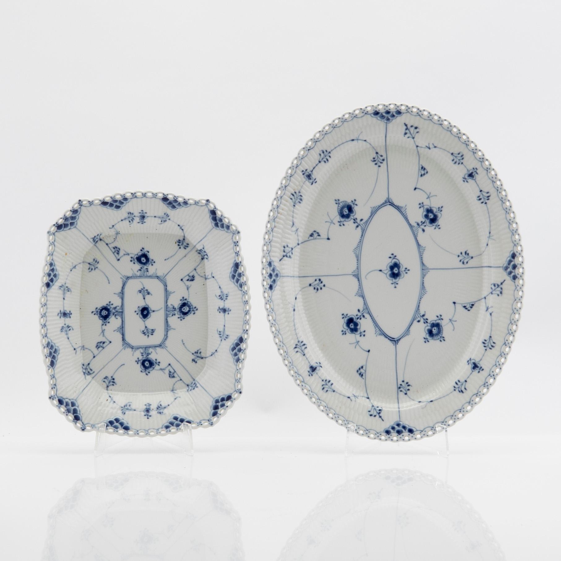 Service, 46 pieces, porcelain, Blue Fluted "Full Lace" and "Half Lace", Royal Copenhagen, Denmark.