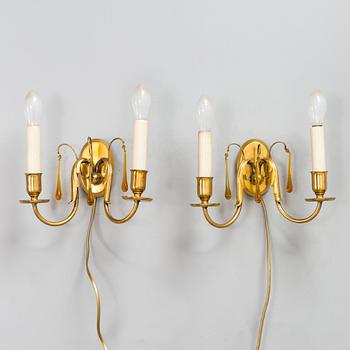 Paavo Tynell, a pair of wall sconces, model 7252, Taito 1930s.