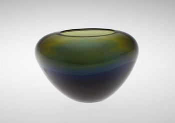 Timo Sarpaneva, A GLASS SCULPTURE.