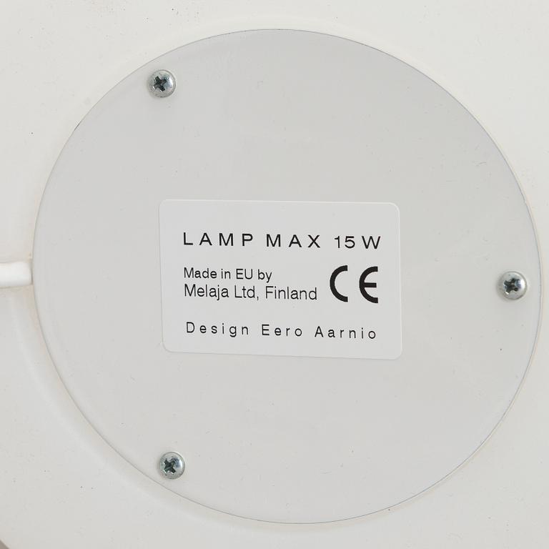 Eero Aarnio, pöytävalaisin "Swan" Melaja Oy, 2007.