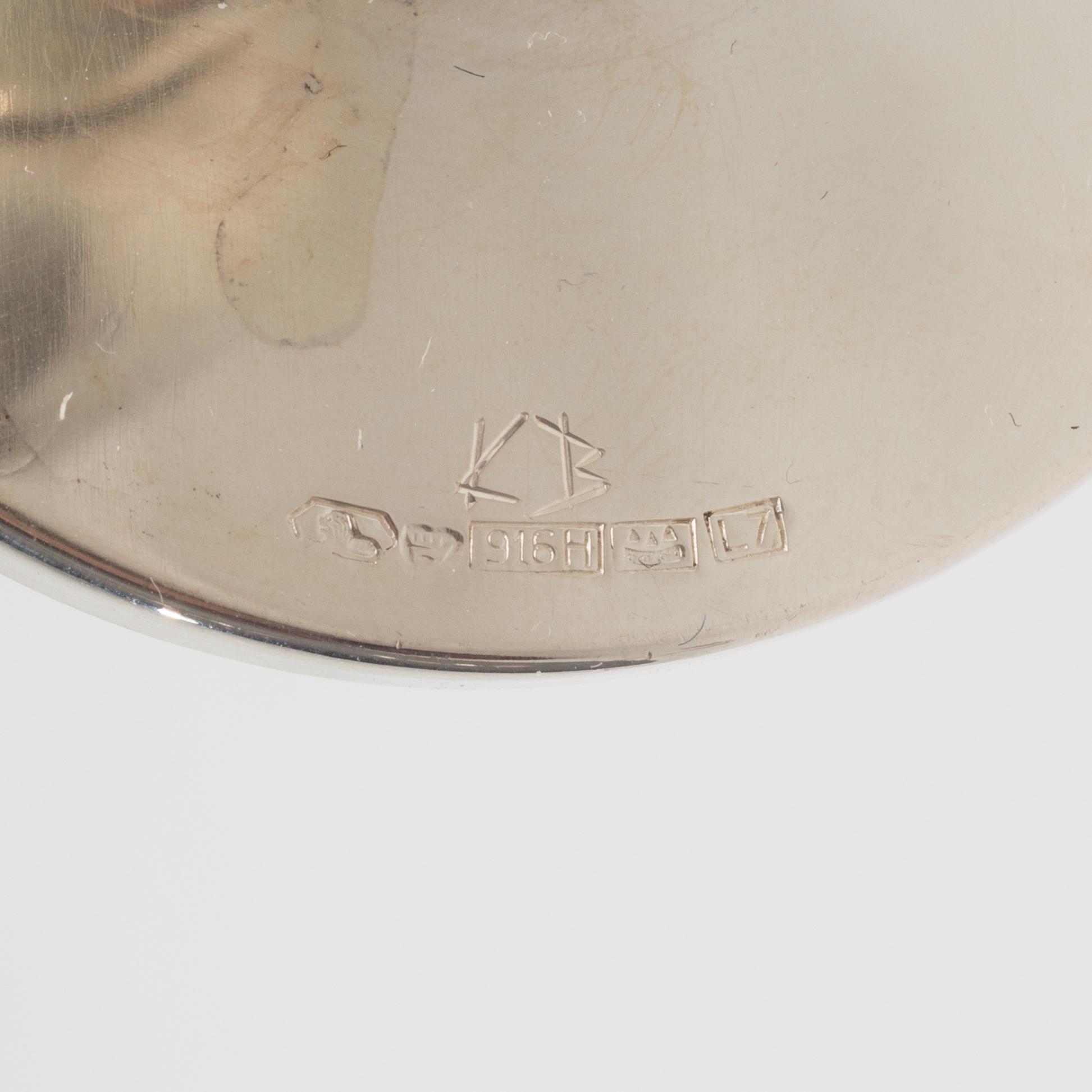KAJ BLOMQVIST, TRE LJUSSTAKAR, sterling silver. Signerade KB. Kultakeskus 1964.