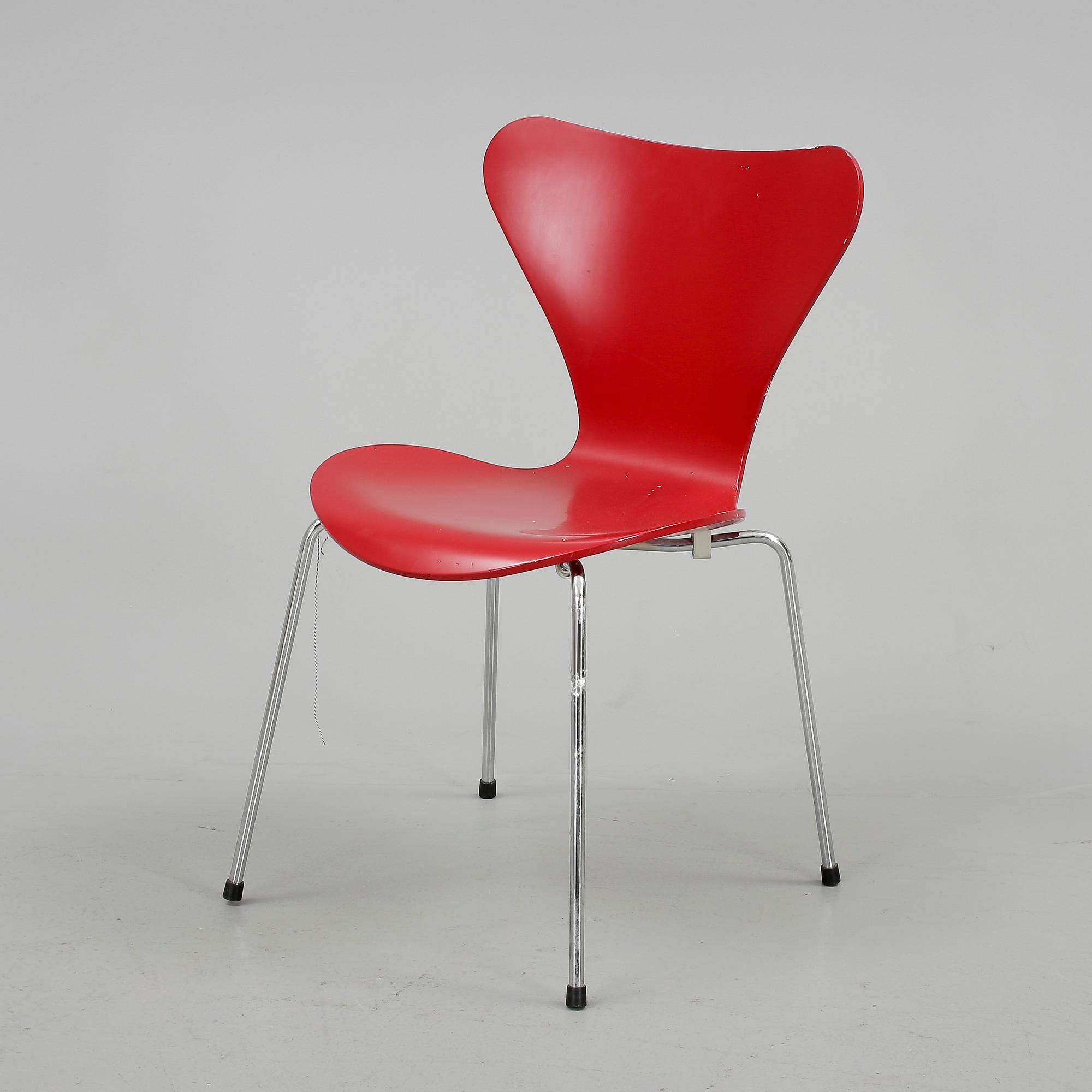 STOL, "Sjuan". Arne Jacobsen för Fritz Hansen. Tillverkad 2005.