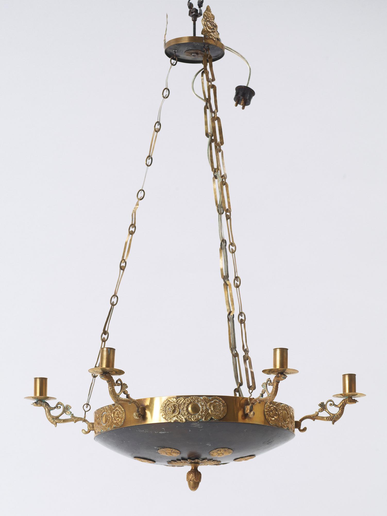 TAKAMPEL, Empirestil, 1900-talets första hälft.