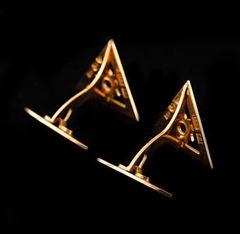 MANSCHETTKNAPPAR, ett par, 18k guld, Tempelriddareorden, Göteborg, 1937. Vikt 6 g.