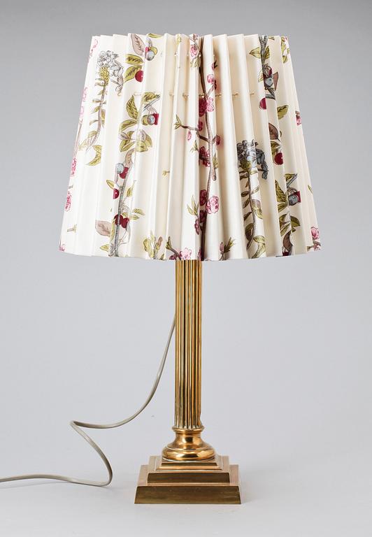 BORDSLAMPA, mässing, empirestil, tidigt 1900-tal.