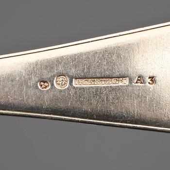 RAGUSKEDAR, ett par, silver, Abraham Gertzen, Landskrona 1807. Vikt ca 265g.
