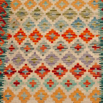 MATTA, kilim, ca 198 x 61 cm.