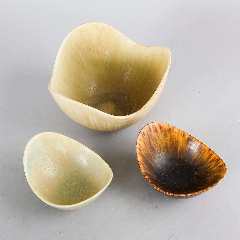 Gunnar Nylund, bowl and Carl Harry Stålhane, 4 pcs Gn, 1 Carl Harry.