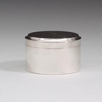 A Swedish 18th century silver box, marks of Arvid Floberg, Stockholm 1783.