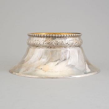 A Swedish Art Nouveau, silver with brass liner, jardinière centerpiece, maker's mark K ANDERSON, Stockholm, 1917.