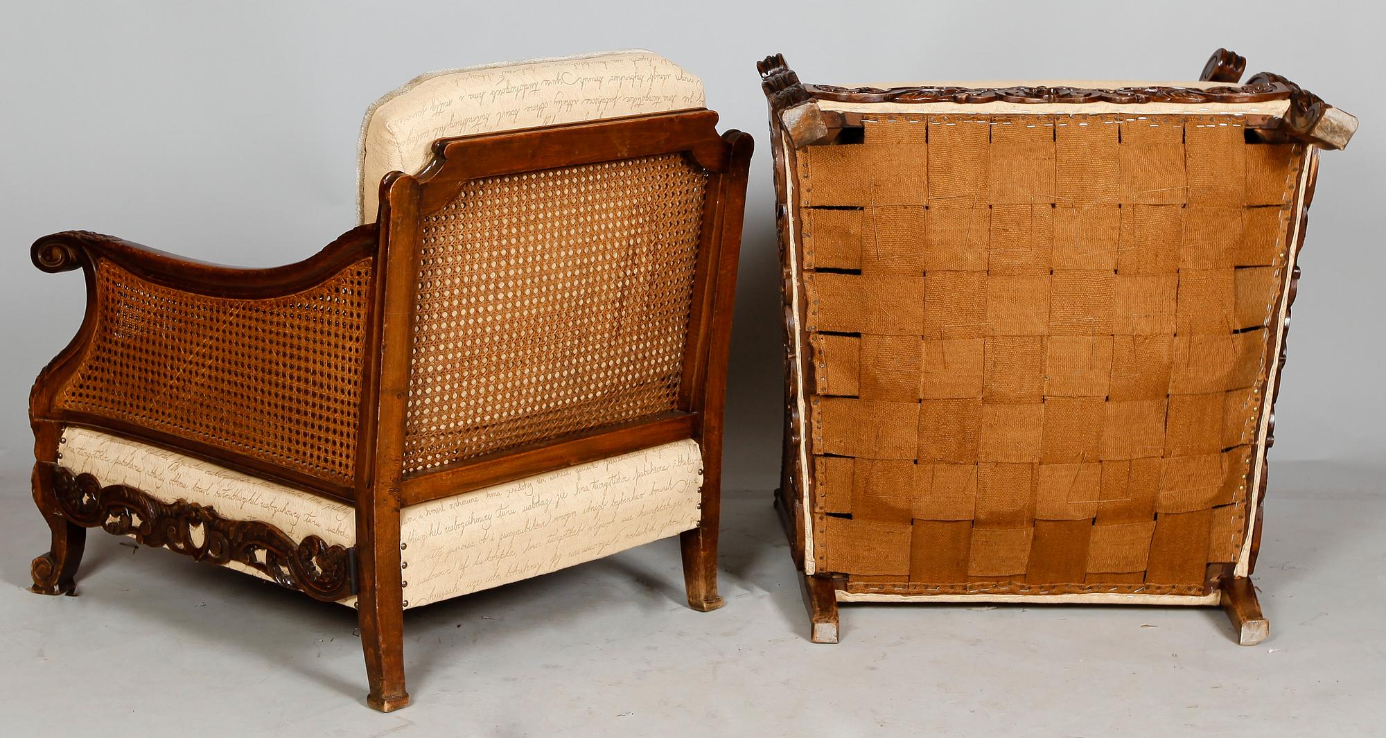 FÅTÖLJER, 2 st snarlika, chippendale, 1900-talets första hälft.