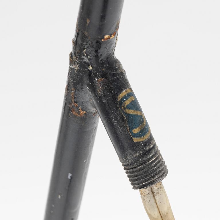 Hans Bergström, golvlampa, modell 569, "Giraffen", Atelje Lyktan, 1950-tal.