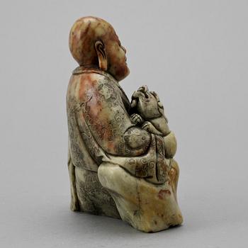 FIGURIN, soapstone, Ostasien, 1900-tal.