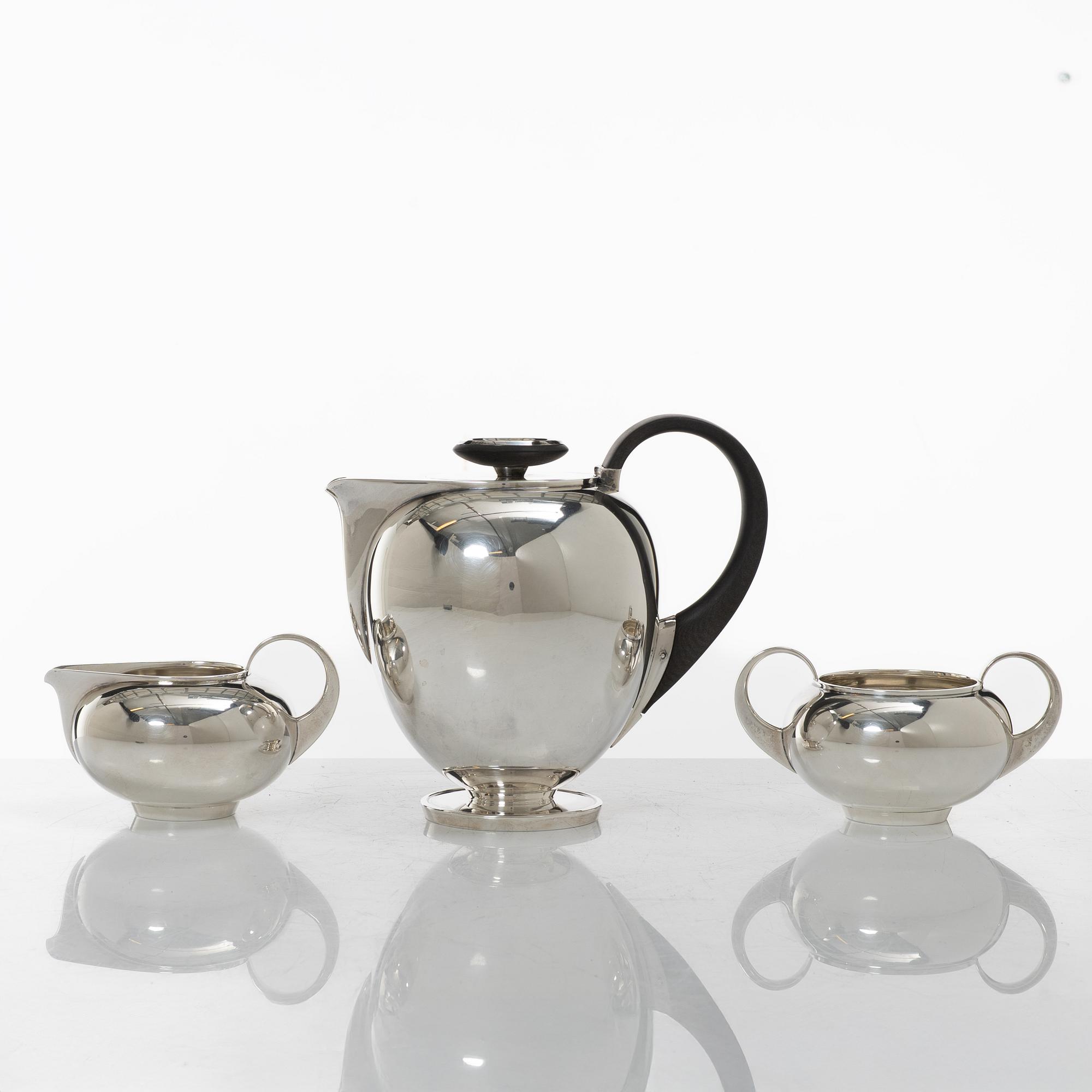 Kaffeservis, tre delar, sterling silver, design Harry Sørby, firma David Andersen, Norge.