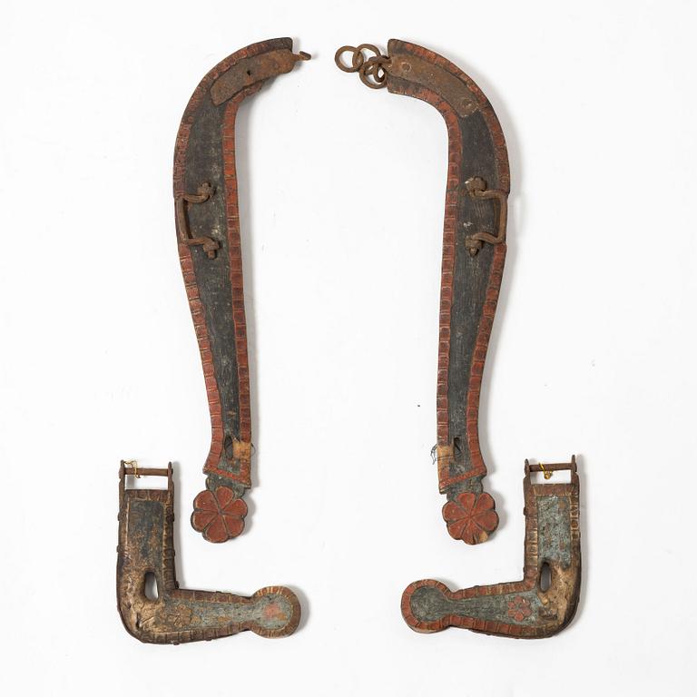 Lokor och selknän, ett par, allmoge, troligen Dalarna, sent 1700-tal / tidigt 1800-tal.