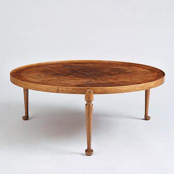 Josef Frank, a model '2139' walnut and burled wood sofa table, Svenskt Tenn, Sweden, early 1950s.