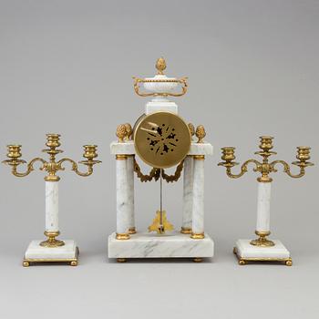 MANTLE PIECE, three parts, Louis XVI-style, France, 20th century.