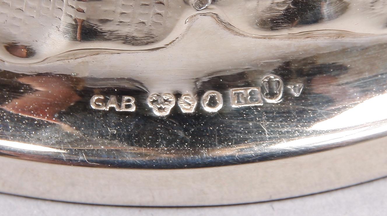 BÄGARE SAMT SKÅL, silver. GAB resp Tyskland. Tot vikt ca 535 gram.