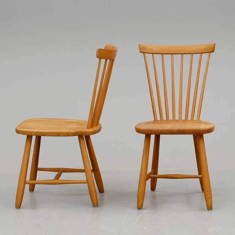 STOLAR, ett par. "Lilla Åland", Carl Malmsten, Stolab. Jubileumsutgåva, utgivna 2002. Numrerade 829/1000 och 830/1000.