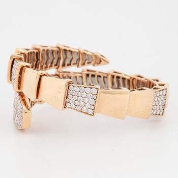 ARMBAND, orm med briljantslipade diamanter.