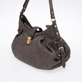 A Gris Pearl Monogram Mahina XS Bag.