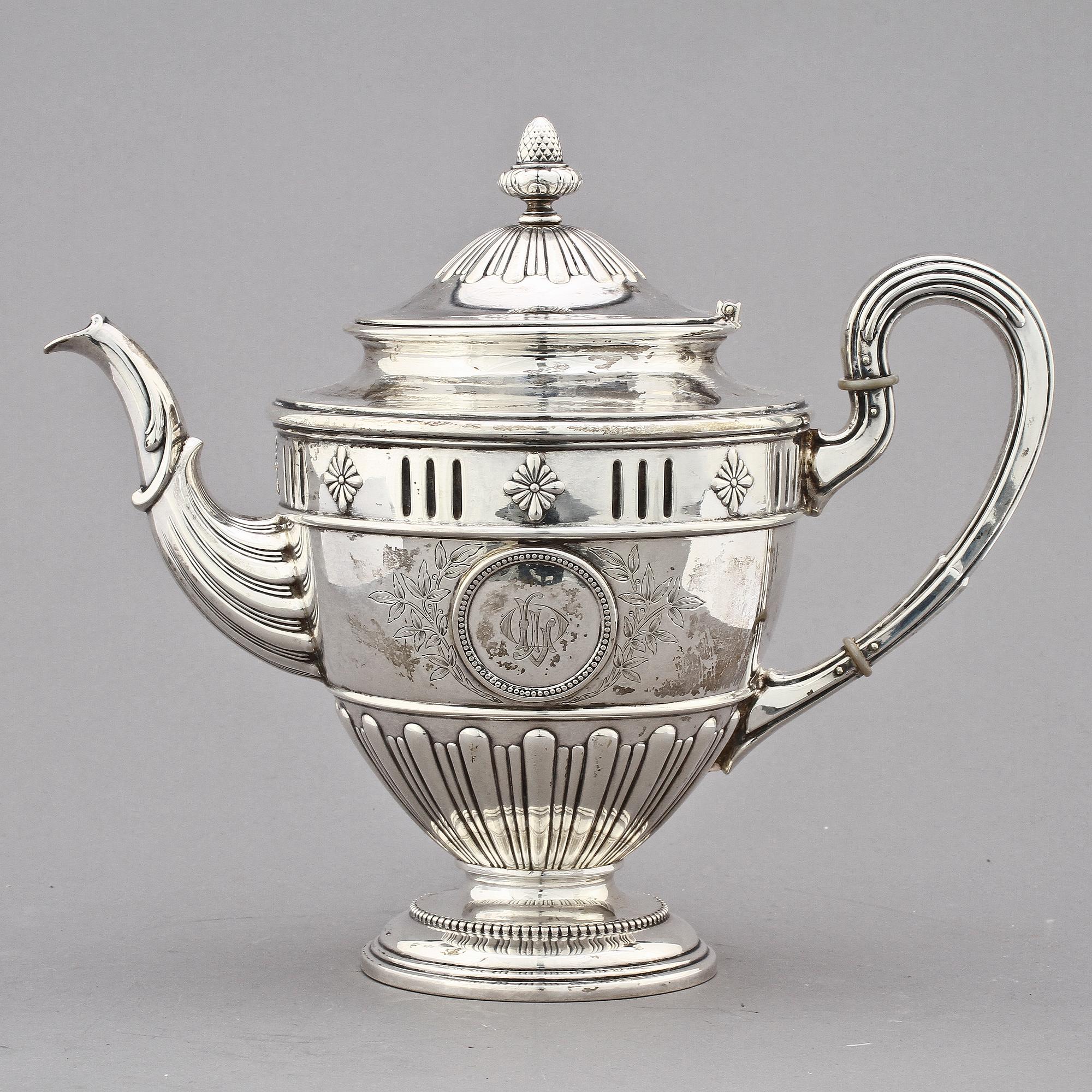 KANNA, silver, M.H Wilkens & Söhne, Tyskland, 1900-tal. Vikt 680g.