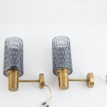 A pair of wall lights, second half of the 20th Century.